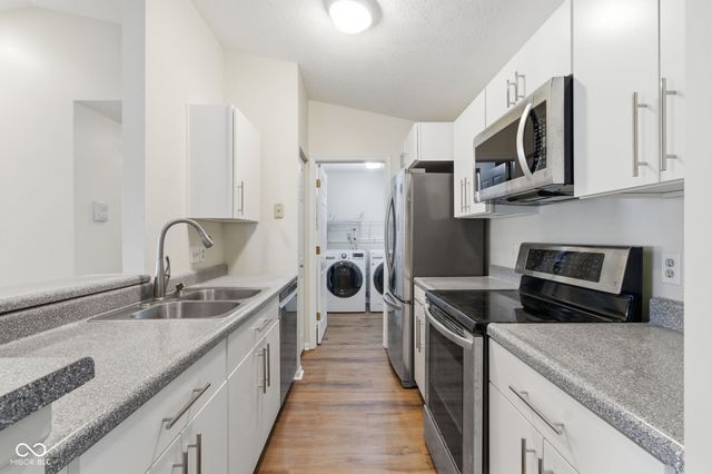 12519 Timber Creek Drive UNIT 10, Carmel, IN 46032