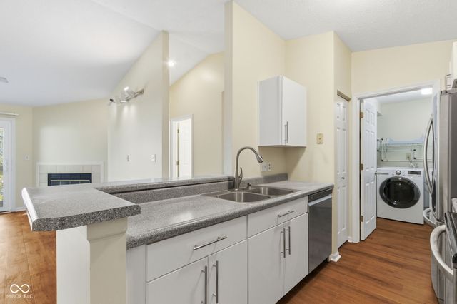 12519 Timber Creek Drive UNIT 10, Carmel, IN 46032