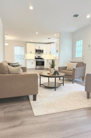 115 Penick Road, Waller, TX 77484