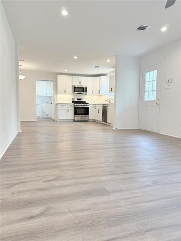 115 Penick Road, Waller, TX 77484