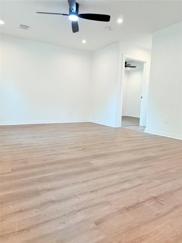 115 Penick Road, Waller, TX 77484