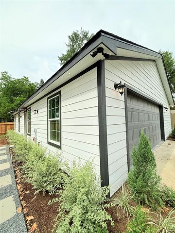 115 Penick Road, Waller, TX 77484