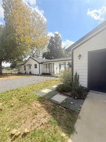 115 Penick Road, Waller, TX 77484