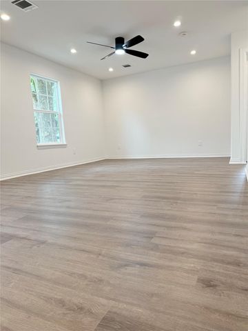 115 Penick Road, Waller, TX 77484