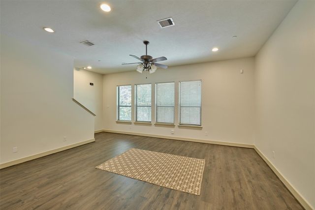 2422 Navigation Boulevard E, Houston, TX 77003