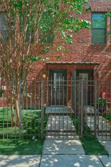 2422 Navigation Boulevard E, Houston, TX 77003