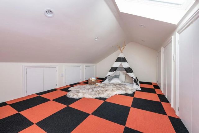 1455 Cabrillo Avenue, Burlingame, CA 94010