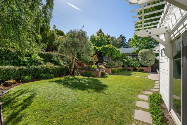 1455 Cabrillo Avenue, Burlingame, CA 94010