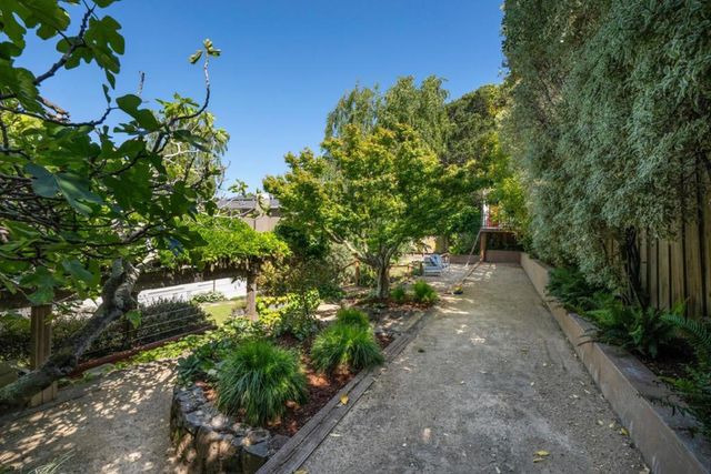 1455 Cabrillo Avenue, Burlingame, CA 94010