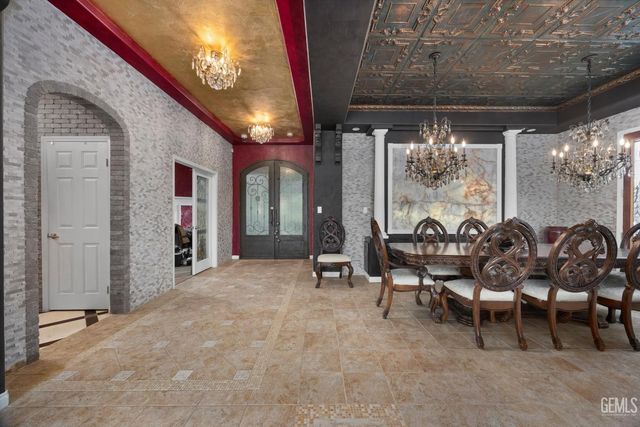 309 Sonoma Vine Court, Bakersfield, CA 93314