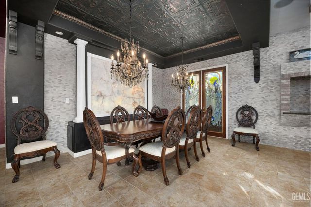 309 Sonoma Vine Court, Bakersfield, CA 93314