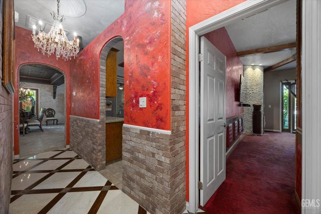 309 Sonoma Vine Court, Bakersfield, CA 93314