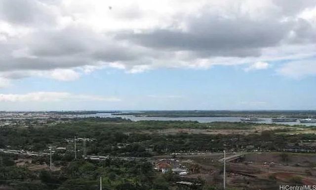 1060 Kamehameha Highway 302B, Pearl City, HI 96782