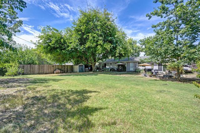 8630 Fairmont Way, Fair Oaks, CA 95628