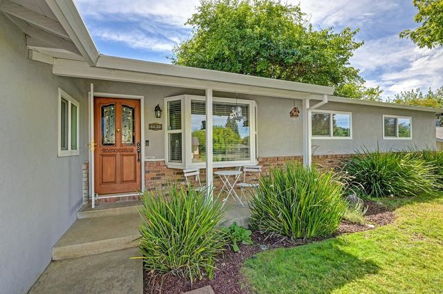 8630 Fairmont Way, Fair Oaks, CA 95628
