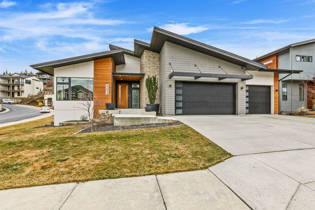 803 W Willapa Ave, Spokane, WA 99224 property photo