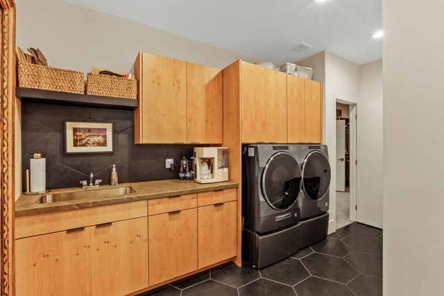 803 W Willapa Ave, Spokane, WA 99224