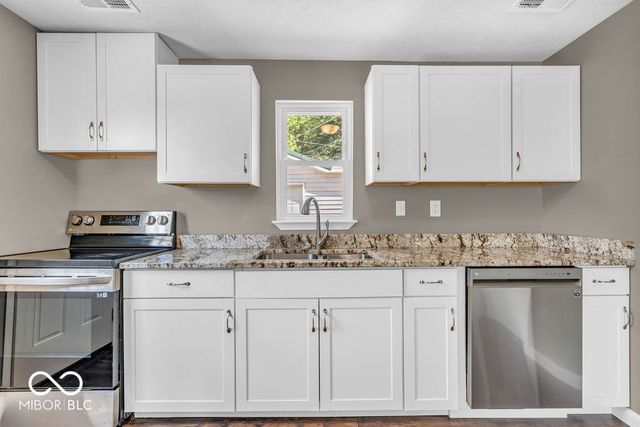 6305 Vigo Drive, Clayton, IN 46118