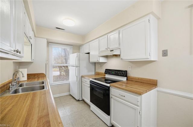 951 Sedley RD, Virginia Beach, VA 23462