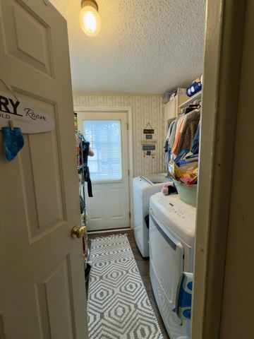 3794 Sulphur Creek Rd, Centerville, TN 37033