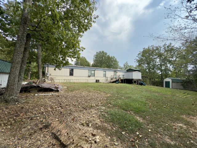 3794 Sulphur Creek Rd, Centerville, TN 37033