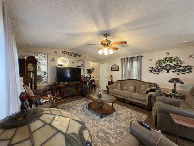 3794 Sulphur Creek Rd, Centerville, TN 37033