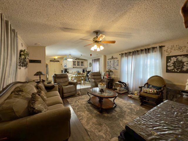 3794 Sulphur Creek Rd, Centerville, TN 37033