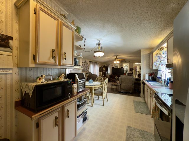 3794 Sulphur Creek Rd, Centerville, TN 37033