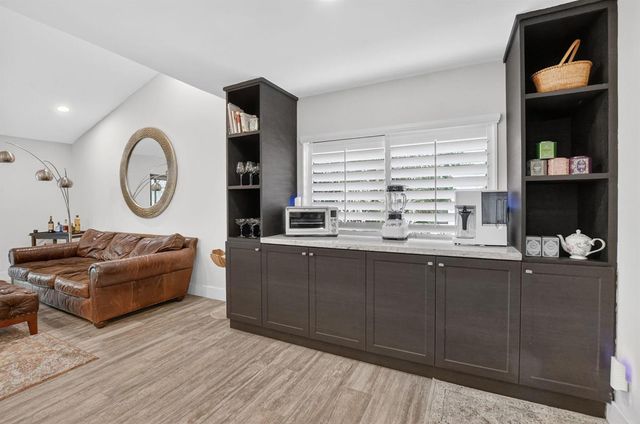10221 Harbourtown Court, Boca Raton, FL 33498