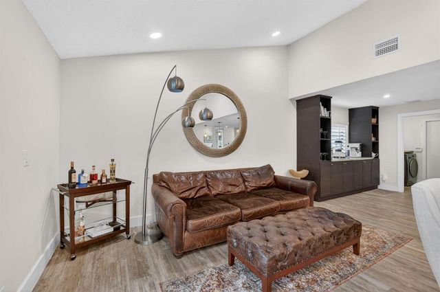 10221 Harbourtown Court, Boca Raton, FL 33498