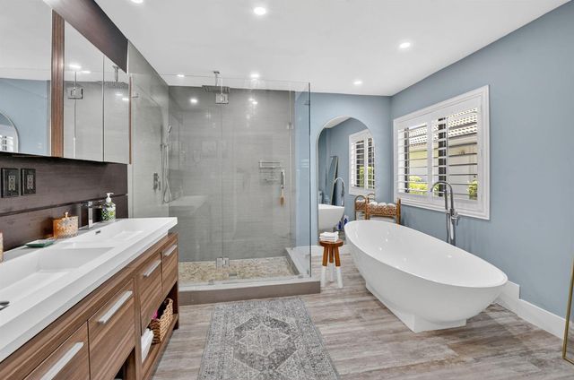 10221 Harbourtown Court, Boca Raton, FL 33498