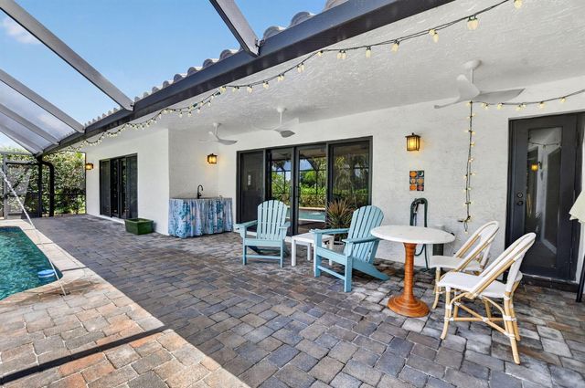 10221 Harbourtown Court, Boca Raton, FL 33498