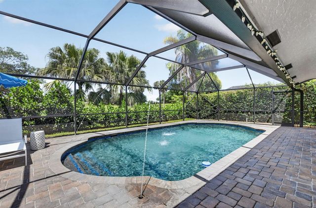 10221 Harbourtown Court, Boca Raton, FL 33498