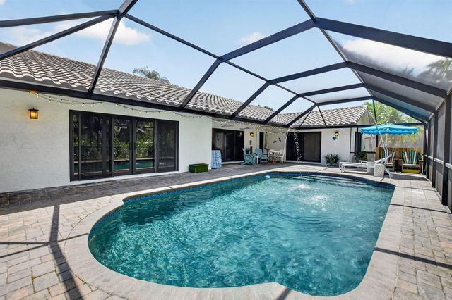 10221 Harbourtown Court, Boca Raton, FL 33498