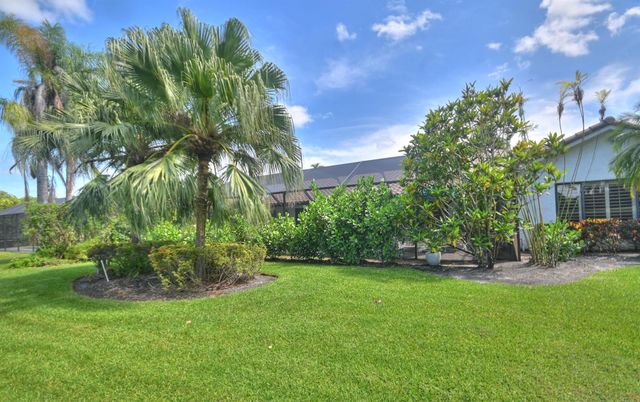 10221 Harbourtown Court, Boca Raton, FL 33498