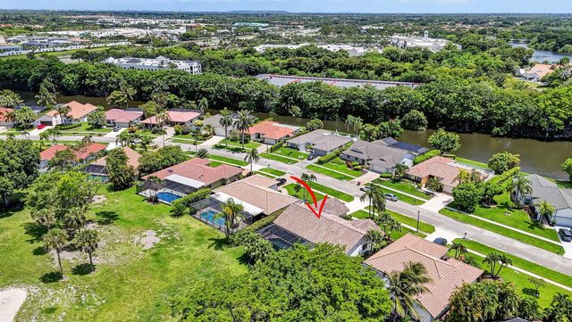 10221 Harbourtown Court, Boca Raton, FL 33498