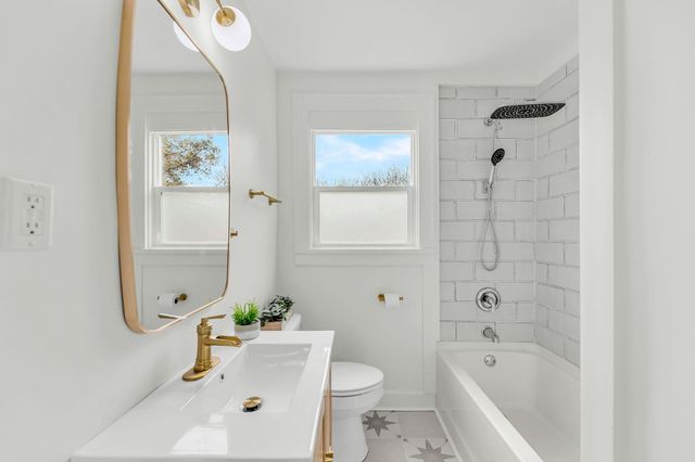 2698 Olympia Avenue, North Charleston, SC 29405