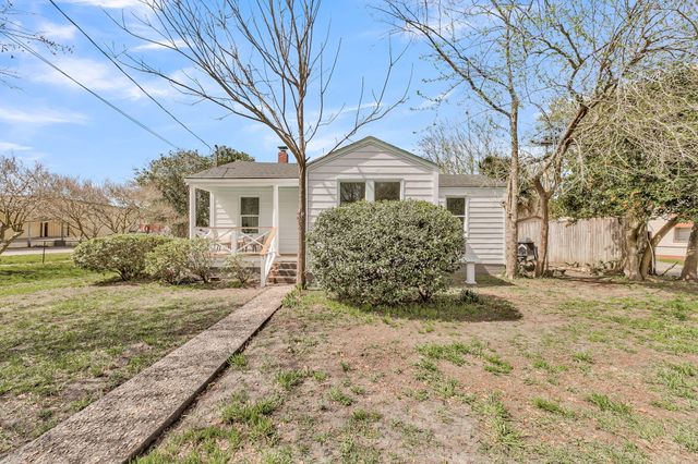 2698 Olympia Avenue, North Charleston, SC 29405