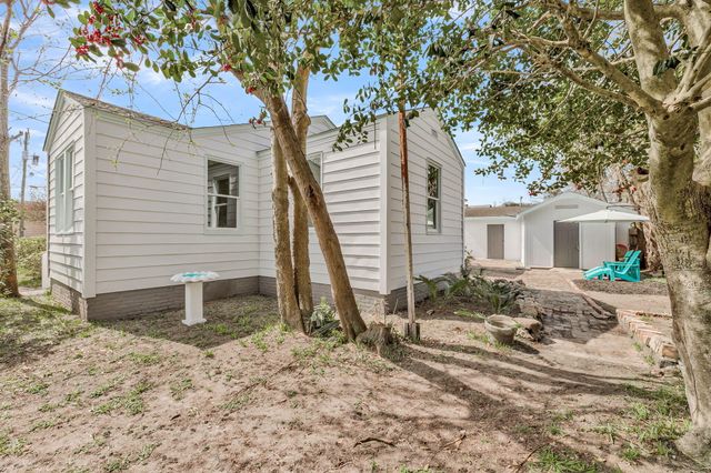 2698 Olympia Avenue, North Charleston, SC 29405