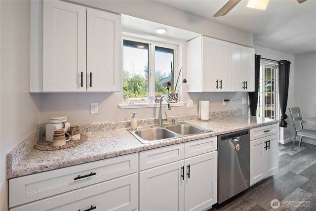 320 Cedar Court, Winlock, WA 98596
