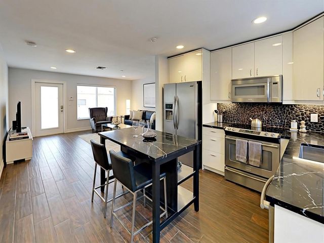 1500 SW 22nd Street, Fort Lauderdale, FL 33315