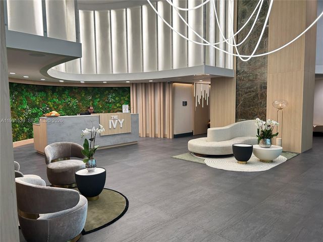 90 SW 3rd St 3610, Miami, FL 33130