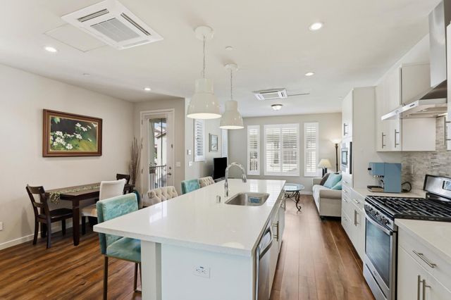 2604 Cleat Ln, Sacramento, CA 95818