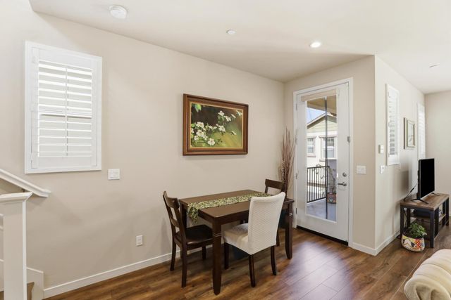 2604 Cleat Ln, Sacramento, CA 95818