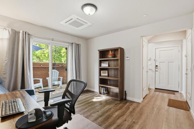 2604 Cleat Ln, Sacramento, CA 95818