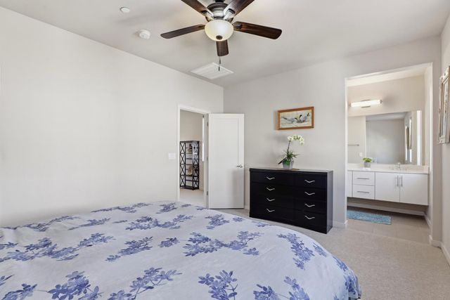 2604 Cleat Ln, Sacramento, CA 95818