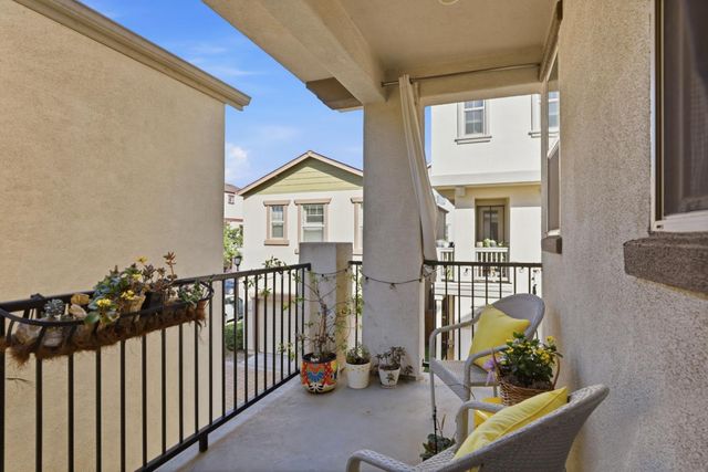 2604 Cleat Ln, Sacramento, CA 95818