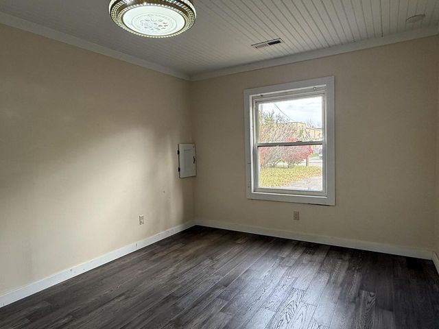 321 Park STREET, Walworth, WI 53184