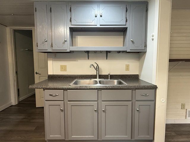 321 Park STREET, Walworth, WI 53184