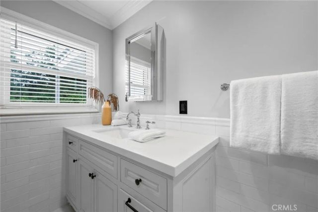 3420 Verdugo Vista, Los Angeles, CA 90065